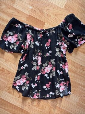 Off-Shoulder Floral Button-Front Blouse in Black with Pink Floral